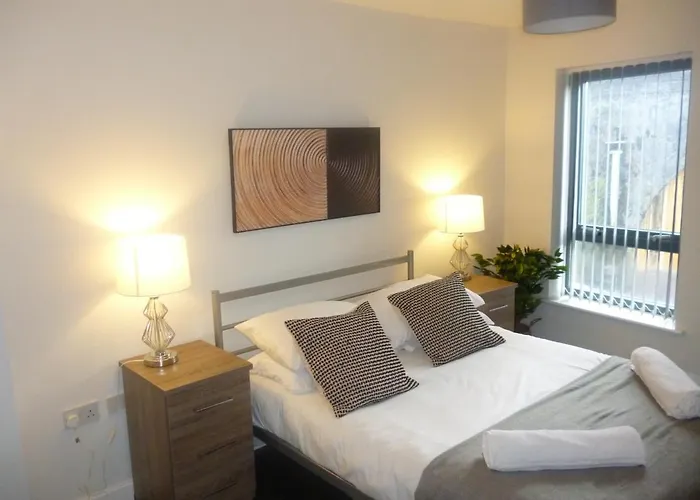 2 Bed Flat Near Deansgate